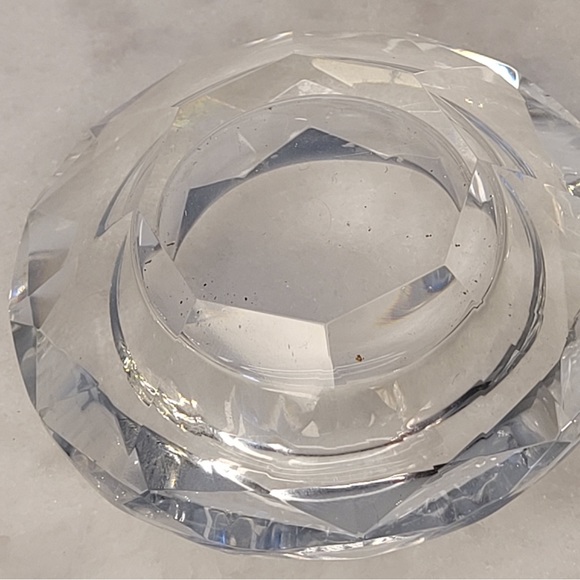 Elegant Crystal Candle Holder - Picture 4 of 6